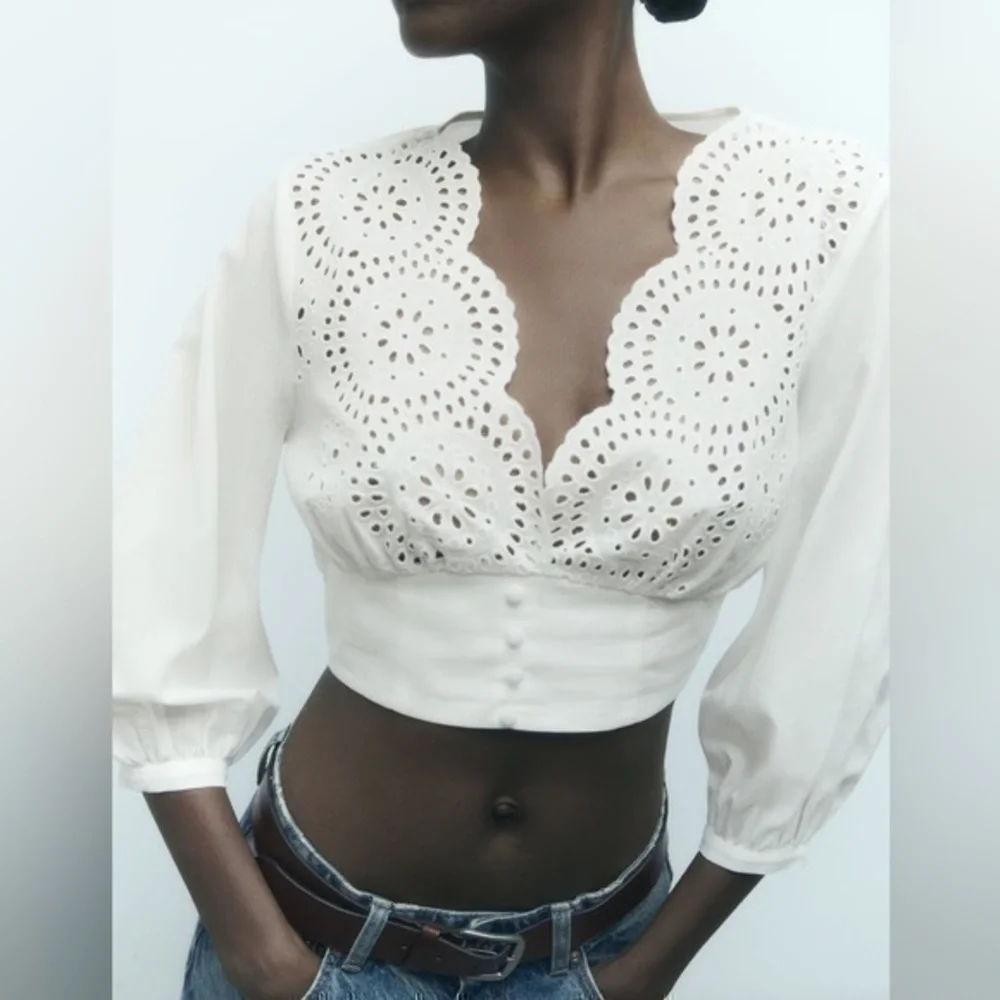 ZARA cropped top with openwork embroidery